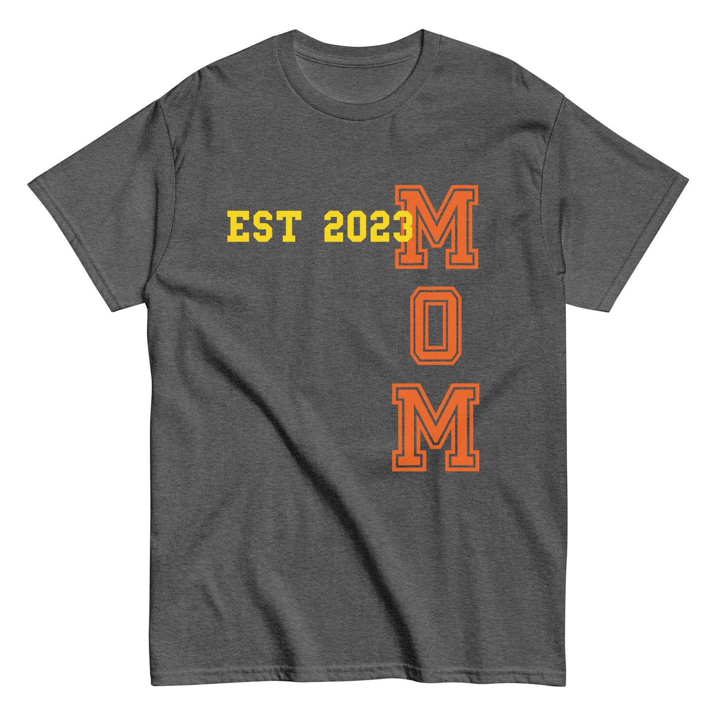 Funny Mom Est 2023 Cool T-shirt